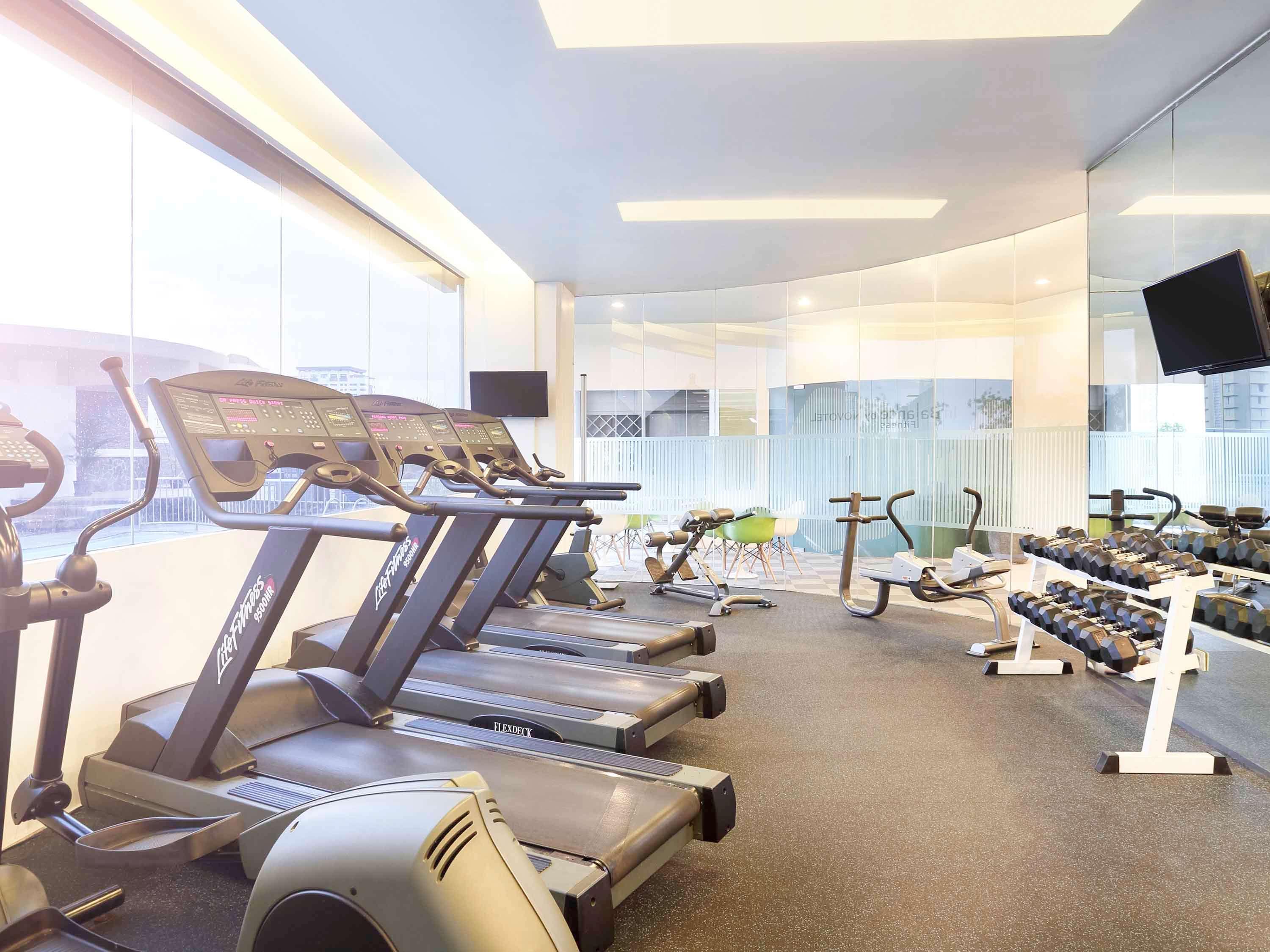 Novotel Jakarta Gajah Mada Екстер'єр фото