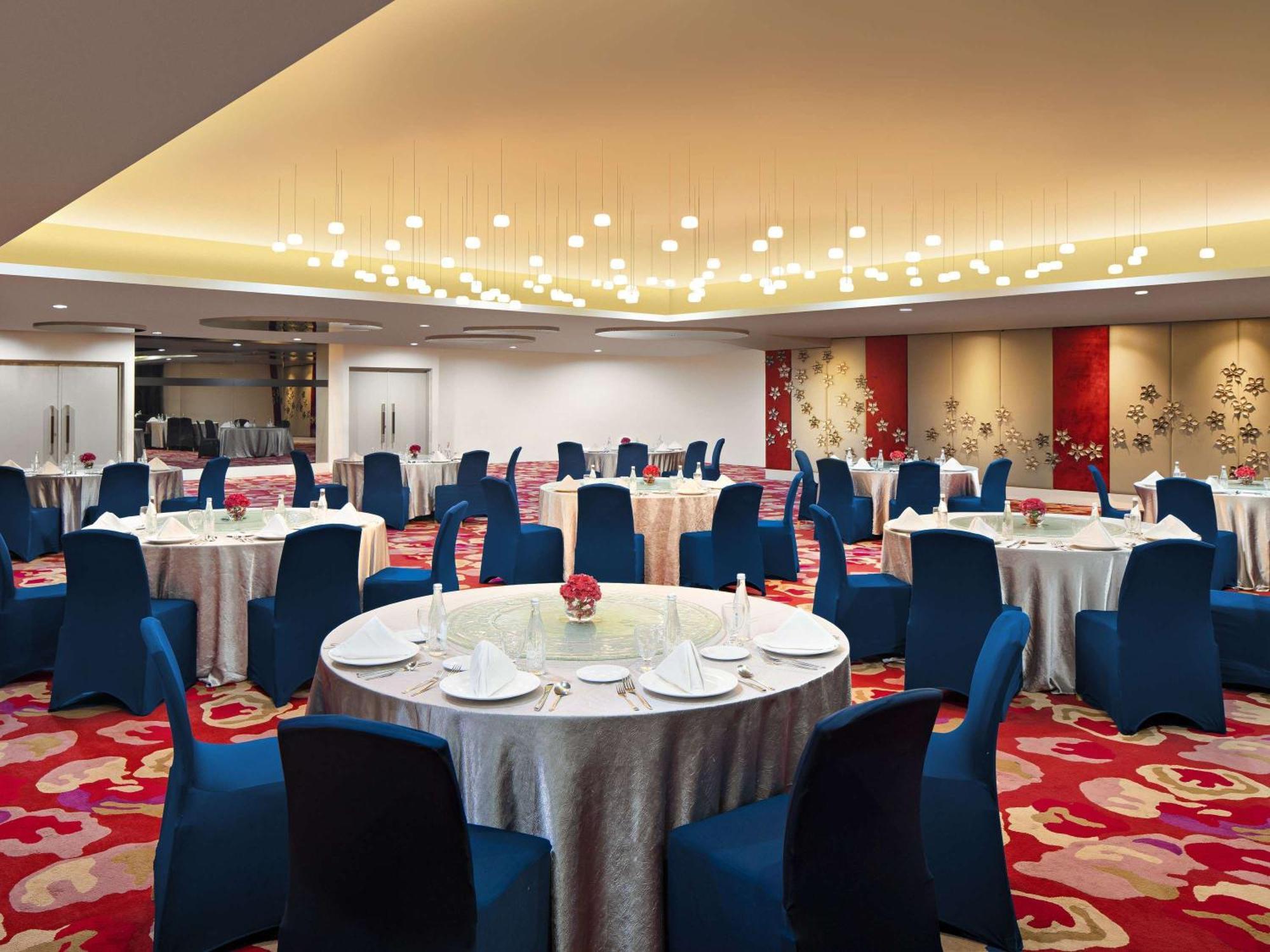Novotel Jakarta Gajah Mada Екстер'єр фото