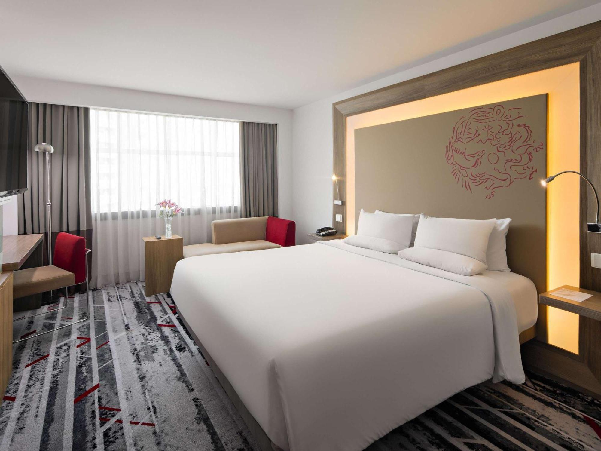 Novotel Jakarta Gajah Mada Екстер'єр фото