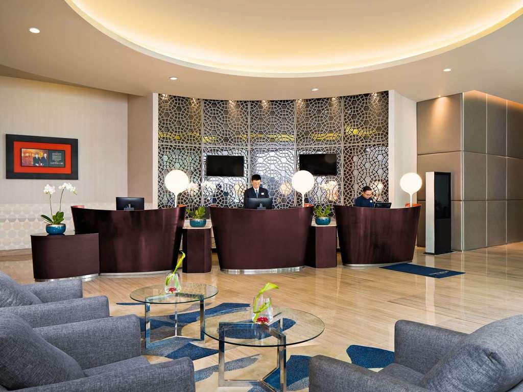 Novotel Jakarta Gajah Mada Екстер'єр фото