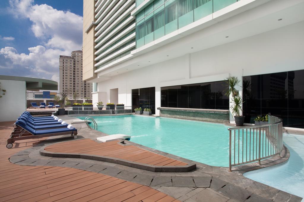 Novotel Jakarta Gajah Mada Екстер'єр фото