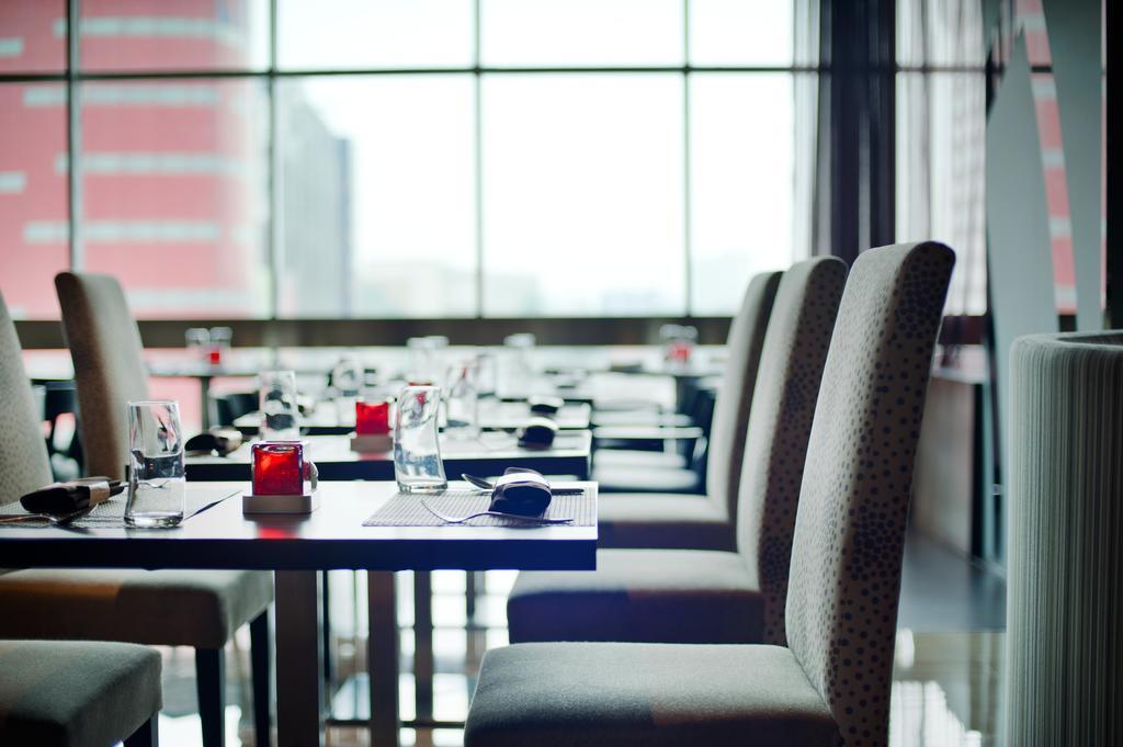 Novotel Jakarta Gajah Mada Екстер'єр фото