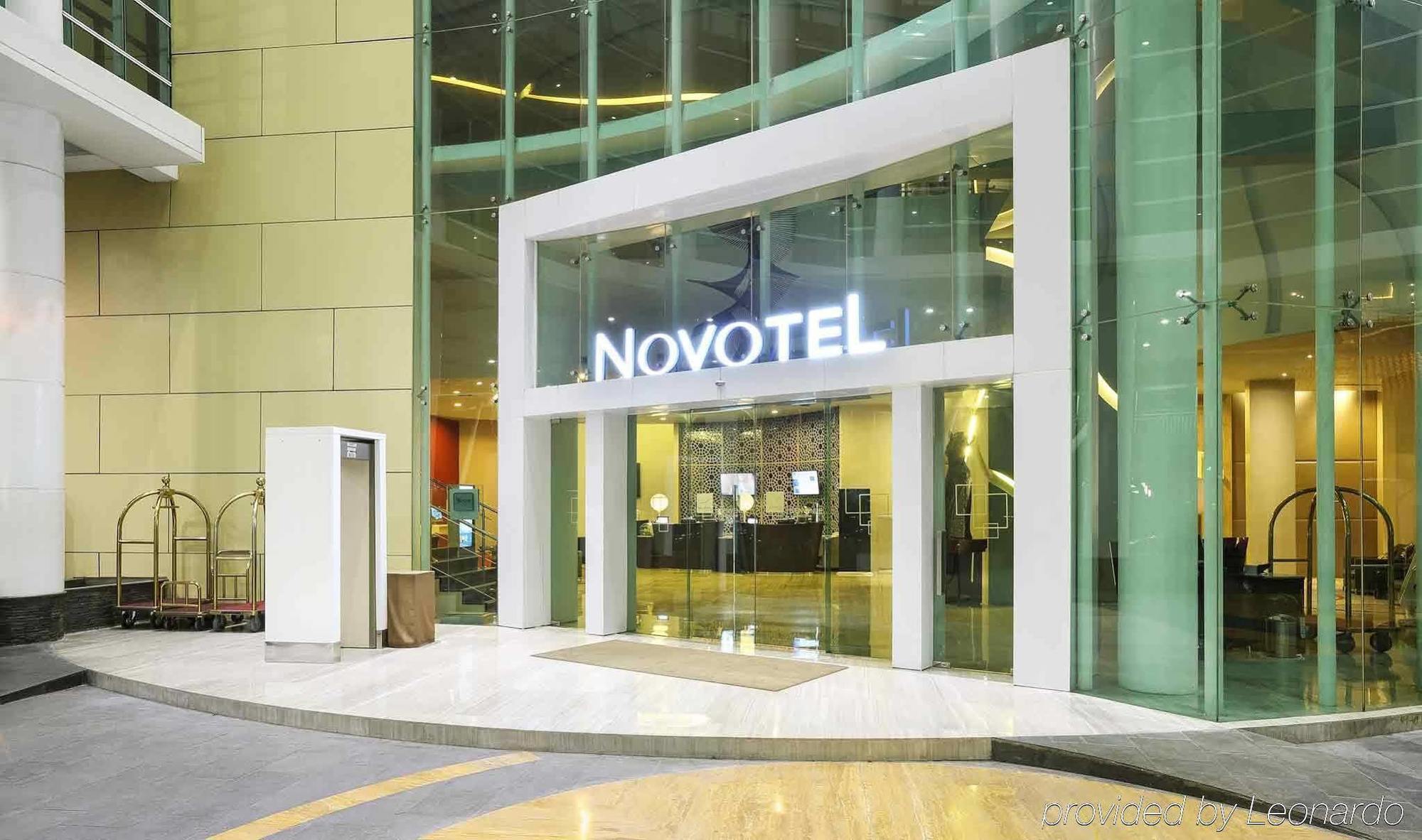 Novotel Jakarta Gajah Mada Екстер'єр фото