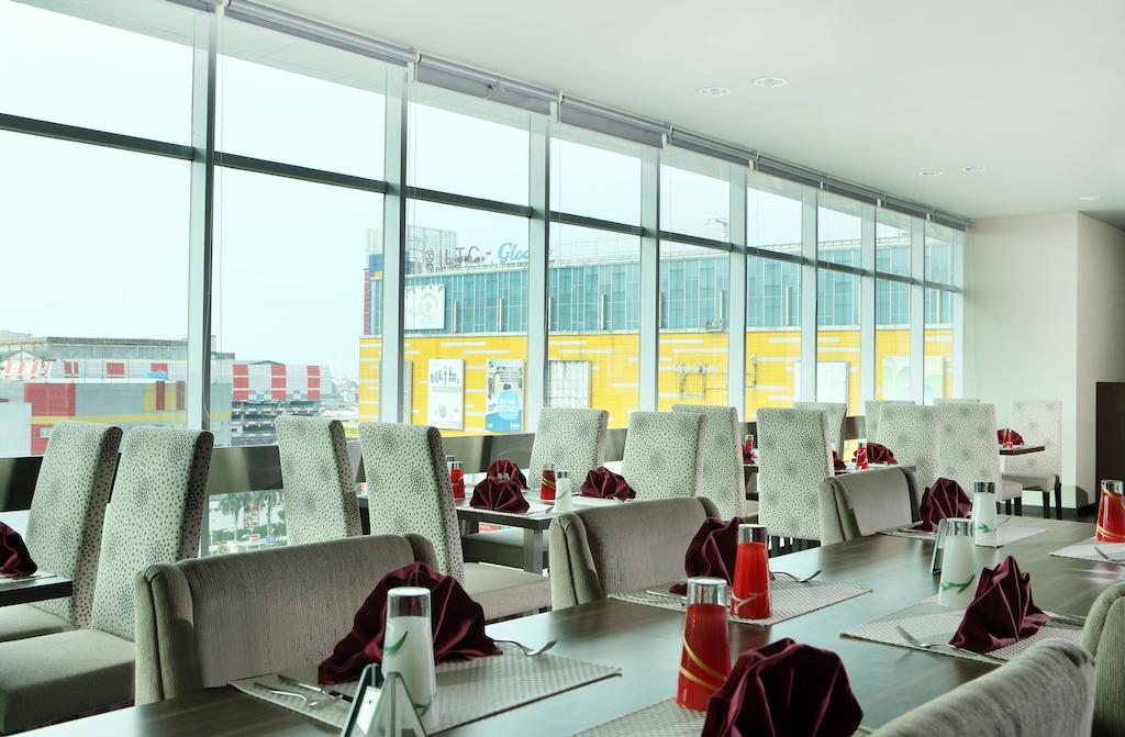 Novotel Jakarta Gajah Mada Екстер'єр фото